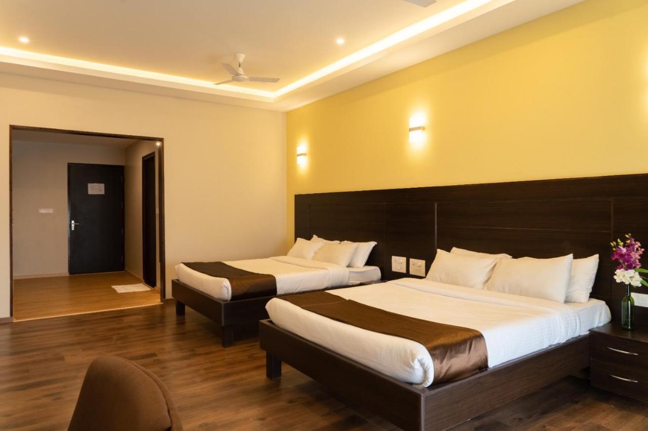 The King'S Meadows Hotel Golhalli ภายนอก รูปภาพ