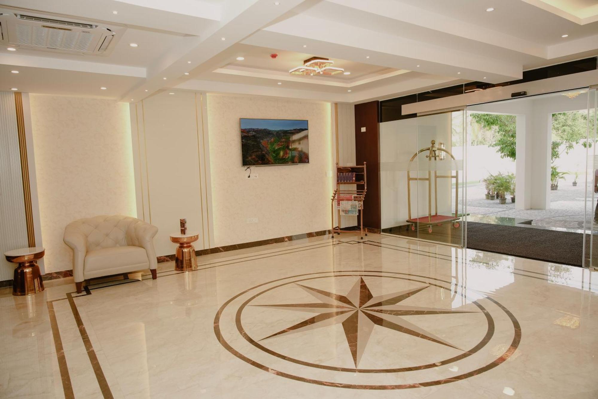The King'S Meadows Hotel Golhalli ภายนอก รูปภาพ