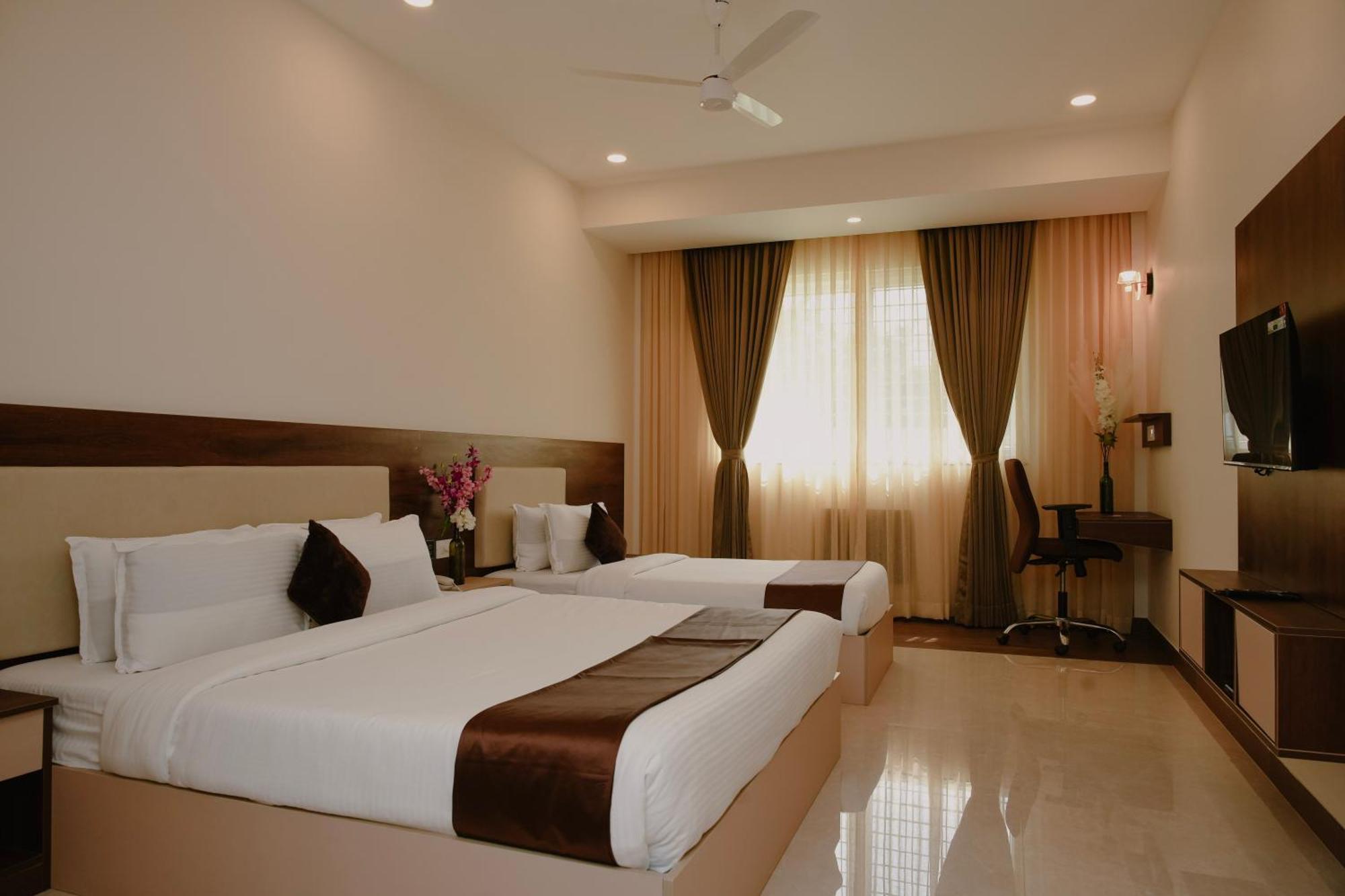 The King'S Meadows Hotel Golhalli ภายนอก รูปภาพ