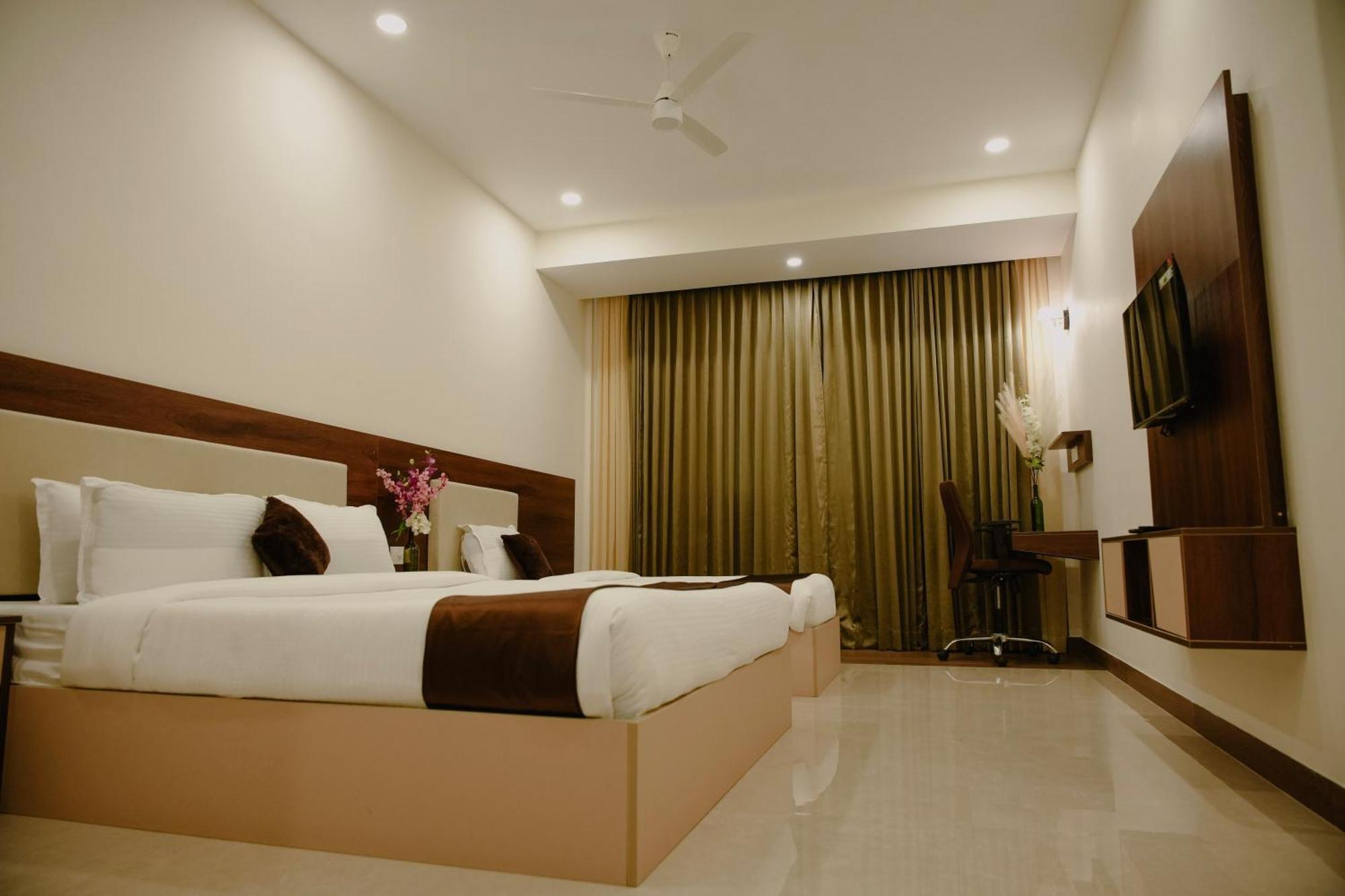 The King'S Meadows Hotel Golhalli ภายนอก รูปภาพ